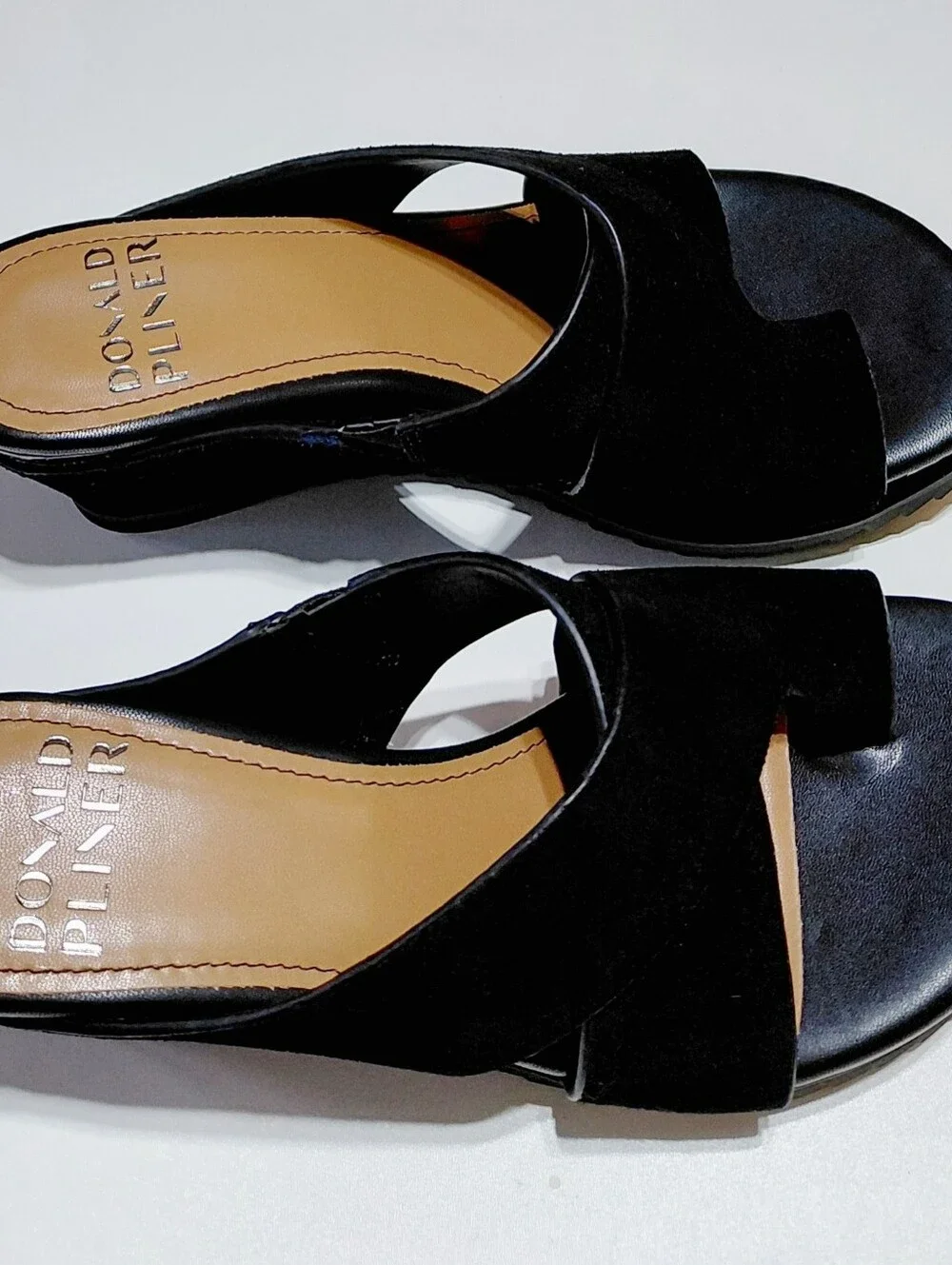 DONALD PLINER Women's Sisu Black Suede Platform Wedge Toe - Ring Sandals 5.5M